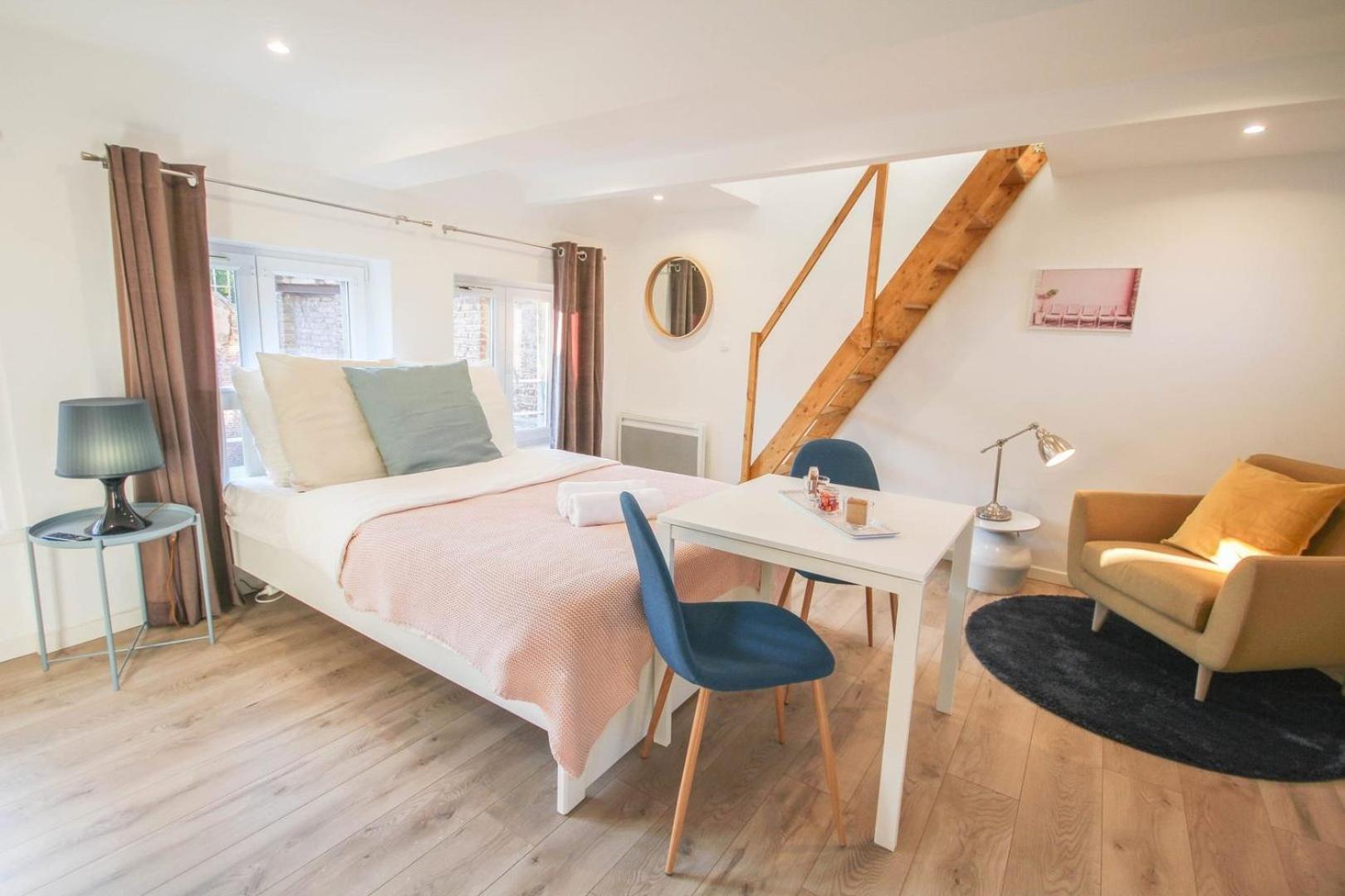 Lille Hypercentre Gares - Small Suite Extérieur photo