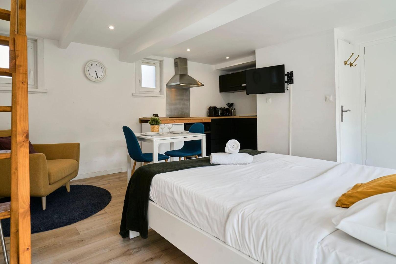 Lille Hypercentre Gares - Small Suite Extérieur photo